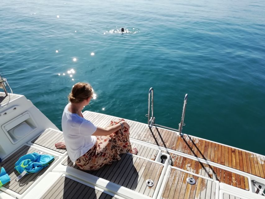 Barcelona: Luxury Private Yacht Daytime Cruise - From Columbus to Montjuïc Castle