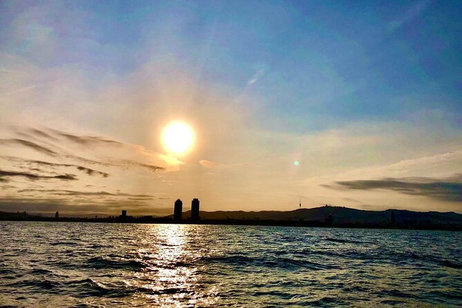Barcelona Private Luxury Motor Yacht Sunset Cruise with Drinks - How the route works in practice