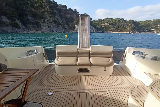 Barcelona Private Luxury Yacht Tour - Should you book the Barcelona yacht tour?