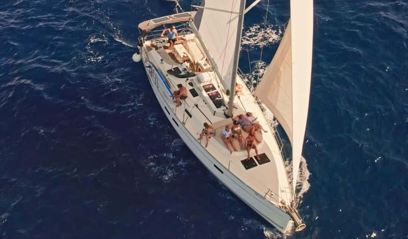 Barcelona Sailing Experience Luxury Boat w/Snacks & Drinks - The first five minutes: safety and settling in
