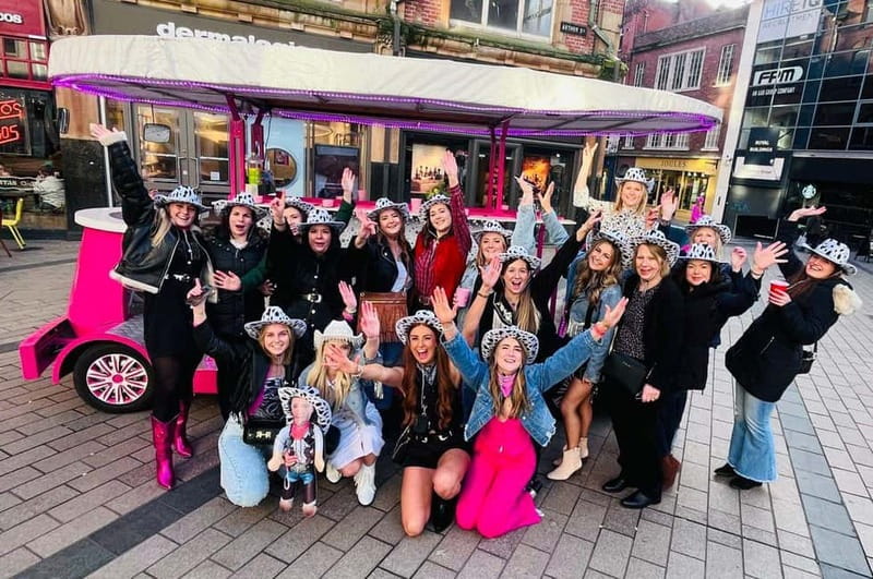 Belfast: Luxury Pink Hen Party Bike Tour (BYOB) - A pink pedal bike through Belfast’s city centre