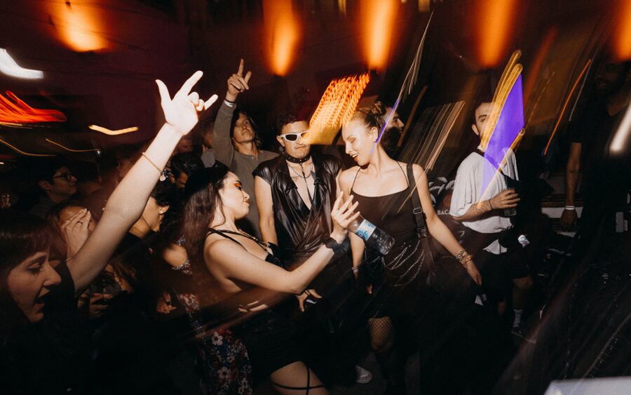Berlin: Pub Crawl with Shots and VIP Club Entry - Why this Berlin pub crawl works for first nights out