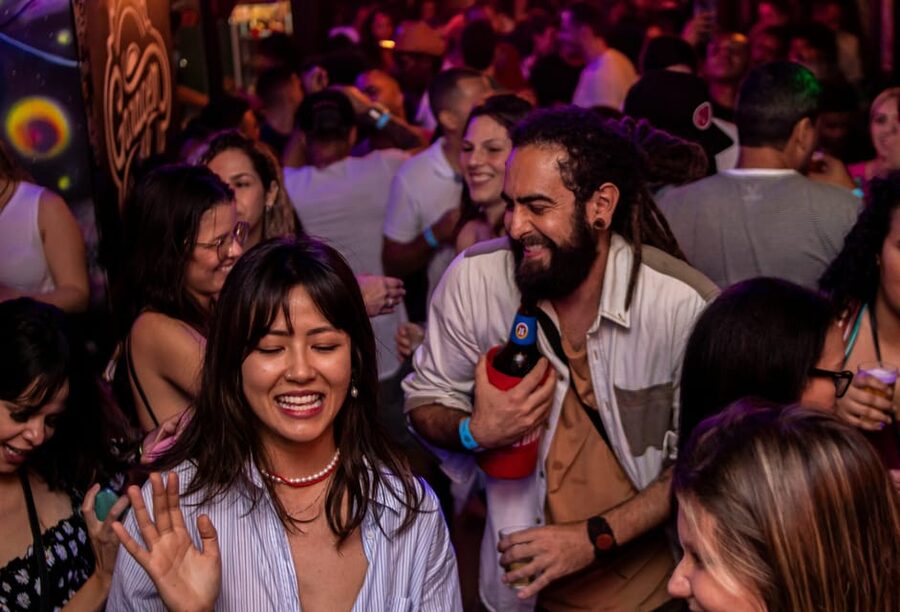 Big Hamburg Pubcrawl - Shots, Games & VIP Bundle - Practical planning for your Hamburg night