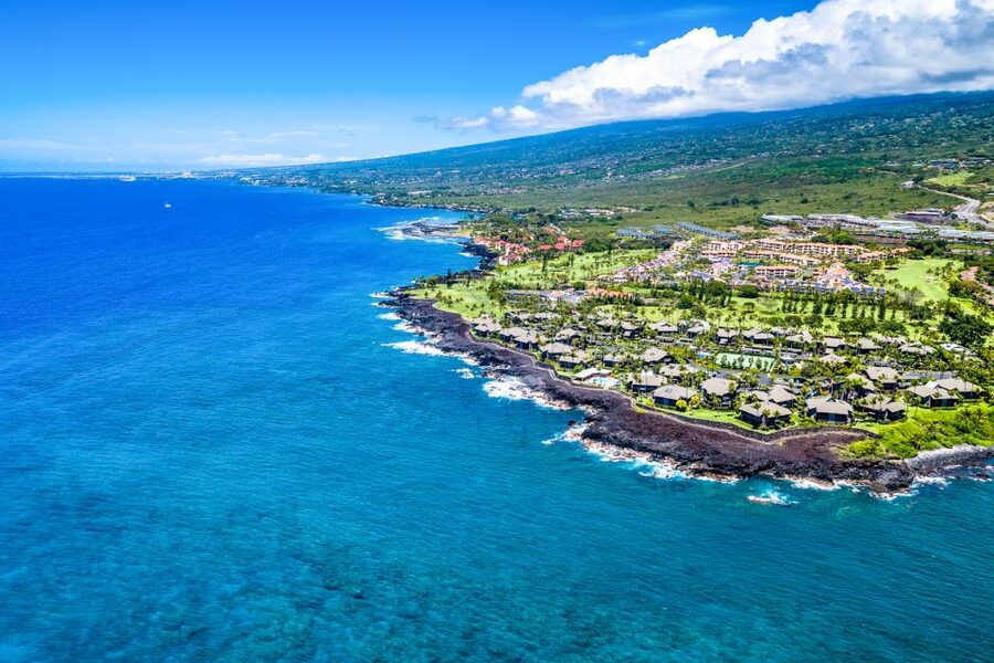 Big Island: Luxury Catamaran Trip along the Kona Coast - Lunch, shade, and time to enjoy the boat