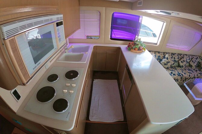 Biggest Luxury Yacht Boat Best in Cancun up to 28 pax - How the price works for a group