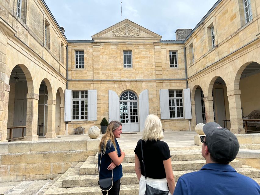 Bordeaux: Medoc tour in a small group (Luxury Mercedes EQV) - Pauillac and the Big Names of the Left Bank