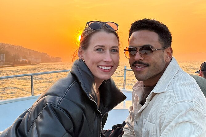 Bosphorus Sunset Cruise on Luxury Yacht with Transfers - Rumeli Fortress and the second bridge