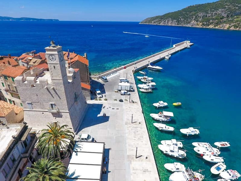 Brač: Blue Cave Island Hopping Luxury Tour - Small-group comfort and boat-day practicalities