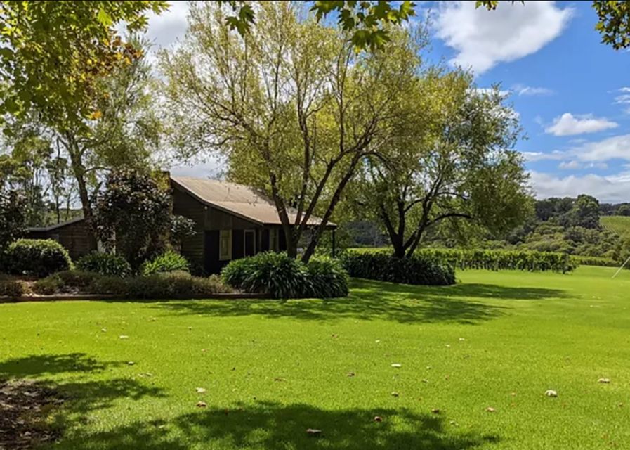 Brookland Valley: Luxury Estate Picnic for 2 - Who Will Enjoy This Most