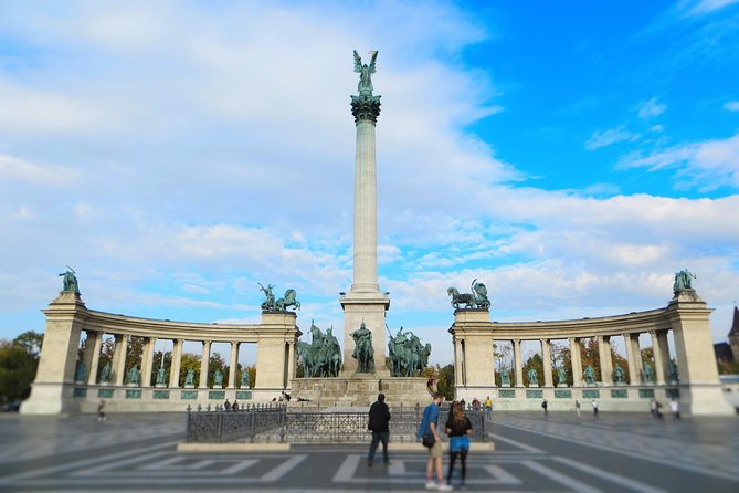 Budapest in a Day Private Luxury Sightseeing Tour - What this private Budapest day is really designed to do