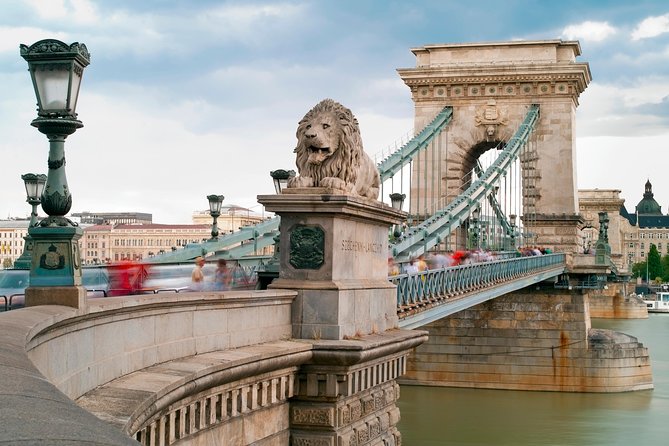 Budapest Private Luxury Sightseeing Tour with Guide and Transport - Central Market Hall and the Hungarian National Museum