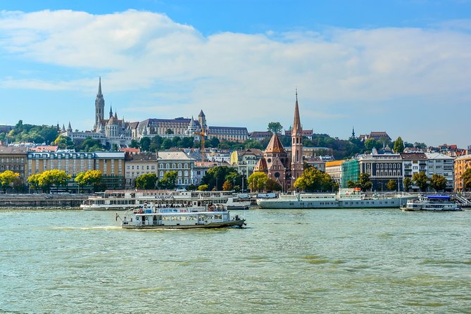 Budapest Private Luxury Sightseeing Tour with Guide and Transport - Gellért Hill for the wide city view