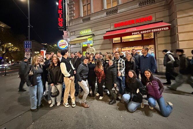 Budapest Pub Crawl & Ruin Bar Tour – Free Shots & VIP Entry - Group size, pace, and the social side