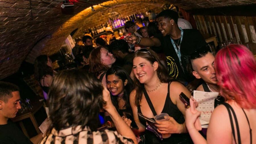 Budapest: Unmissable Bar Crawls with Shots & VIP Club Entry - Meeting the group and starting the night
