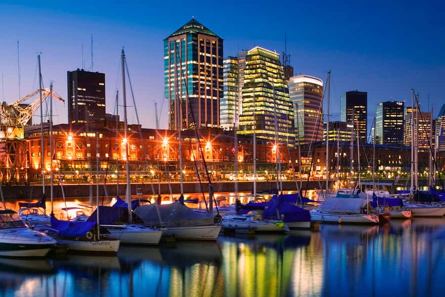 Buenos Aires City Tour with Luxury Lunch - San Telmo and the old streets