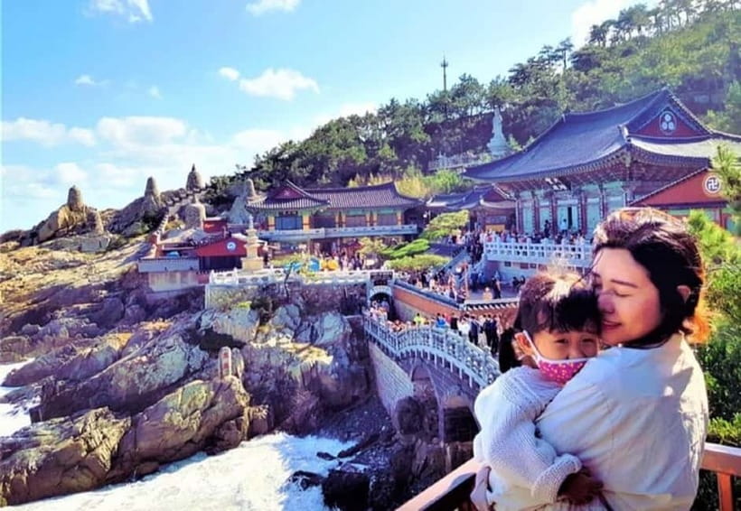 Busan: Cruise Port – Premium Small Group Tour (Max 6 Guests) - A traditional café and a slower half hour