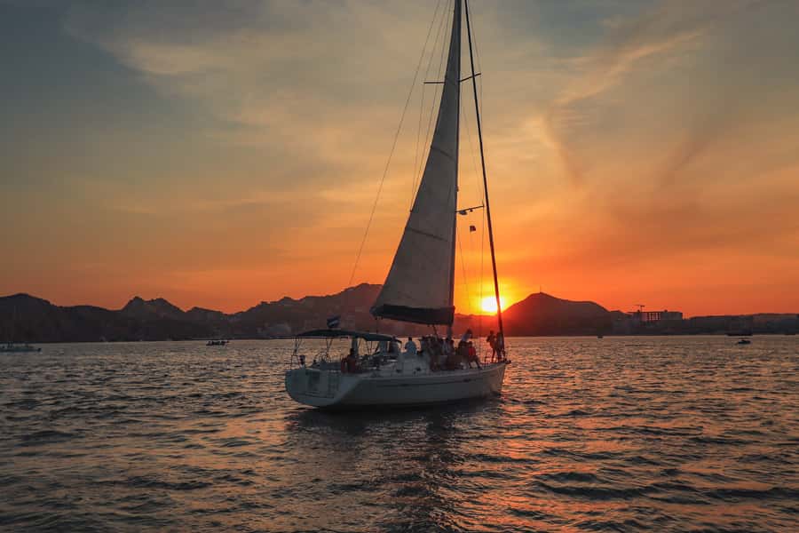 Cabo Luxury Sunset Sailing Adventure with Open Bar - Small practical details that matter