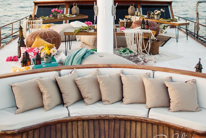 Cabo San Lucas Luxury Sailing Yacht and Dinner with a Chef - Is $199 a fair price?