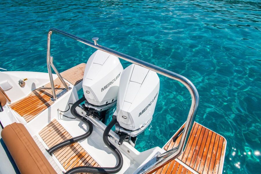Cagliari: Luxury Motorboat Tour with 3 Swim Stops & Wine - The Devil’s Saddle stop and the chance of a fourth cove