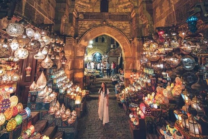 Cairo VIP Guided Tour to Khan El-Khalili Market with Lunch - Entering Khan el-Khalili and Old Cairo