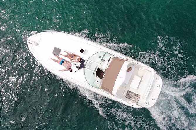 Cancun Bay Private 2-Hour on a Luxury Yacht - What this Cancun yacht cruise is really about