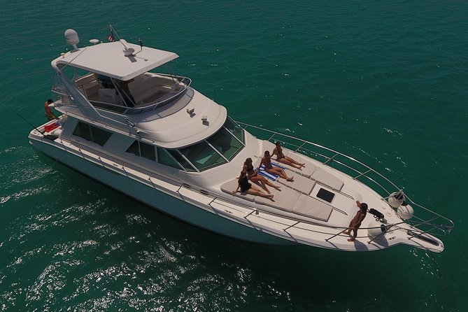 Cancun Boat Tour to Isla Mujeres on Luxury Yacht with Chef -SR55C - Getting to Marina Hacienda del Mar Puerto Juarez