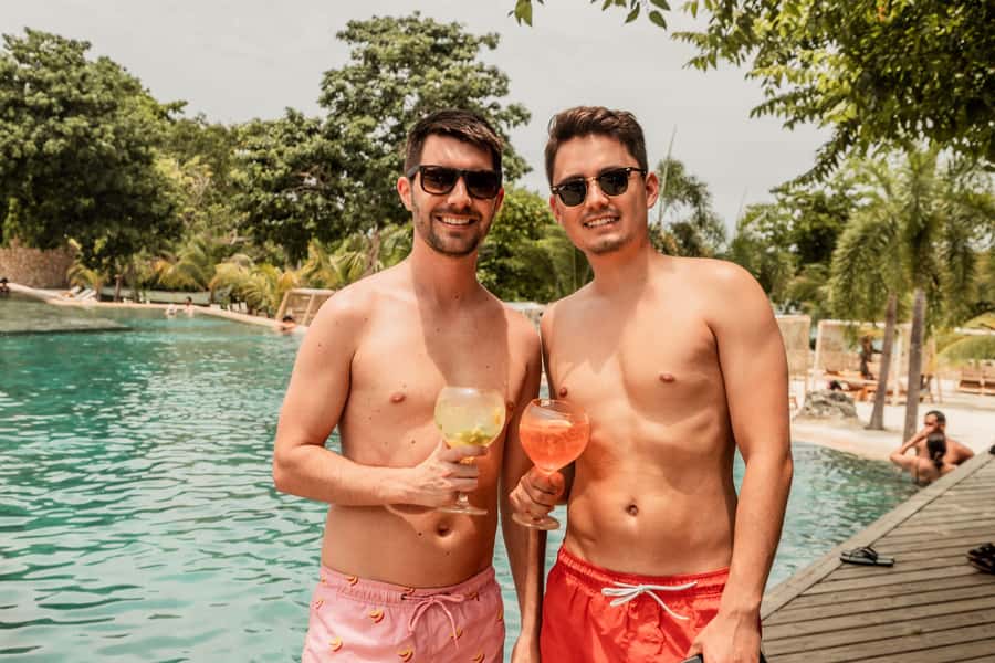 Cartagena: Makani Luxury Beach Club Day Pass - What the basic Kai Zone pass actually includes
