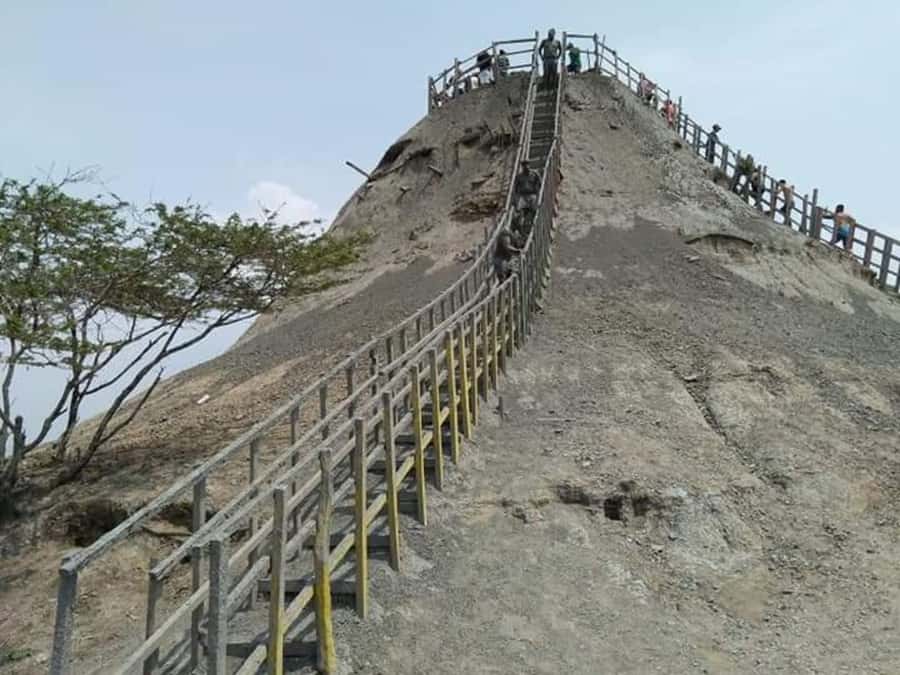 Cartatgena: Volcan Del Totumo + Almuerzo En Hotel VIP - Key points to know before booking