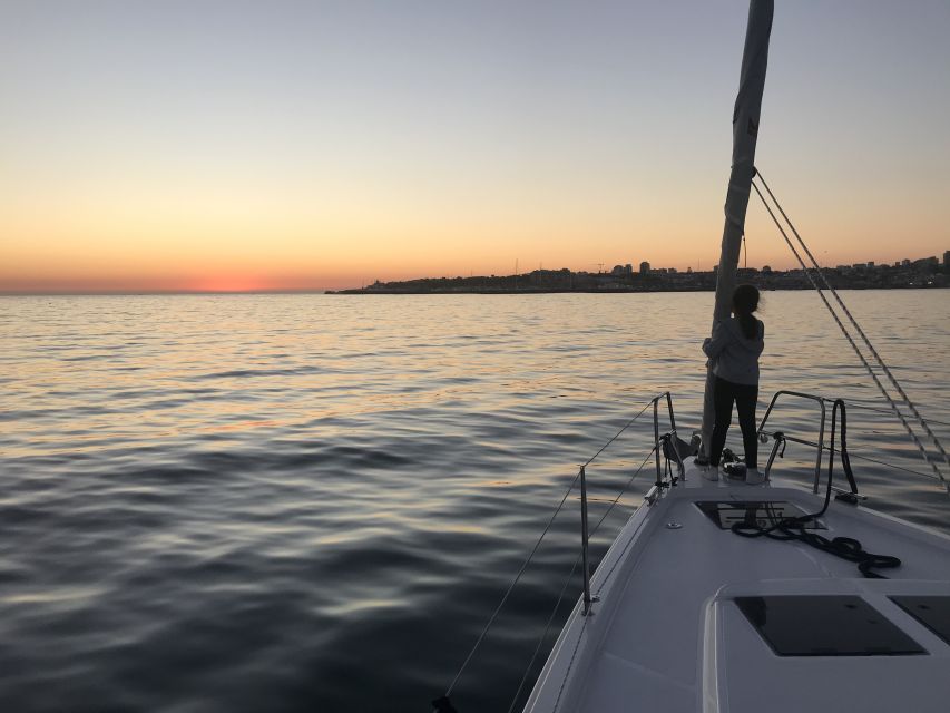 Cascais: 2-Hour Private Luxury Sunset Cruise with a Drink - Practical details that make the evening smoother