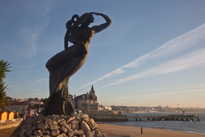 Cascais: Glamour and Decay by The Lisbon Coastline - Private Tour - Palacio Seixas and the arrival of courtly Cascais