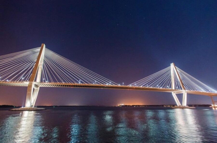 Charleston: Luxury Harbor Dinner Cruise - What the 150-minute cruise feels like