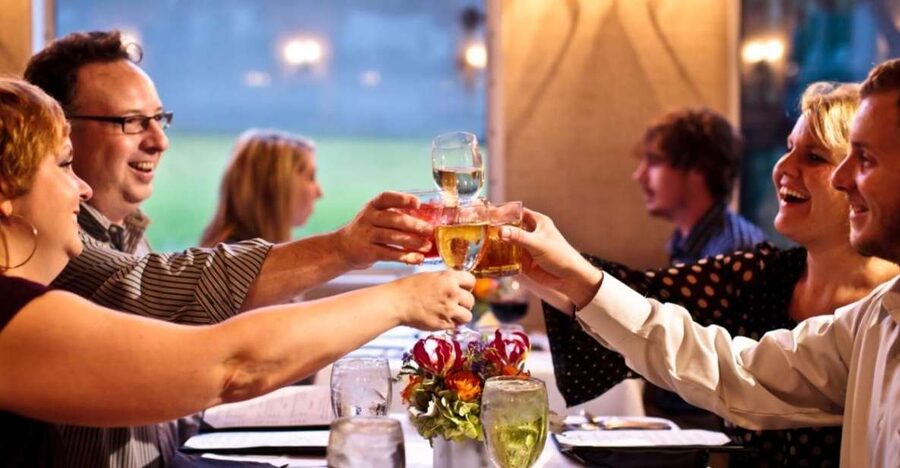 Charleston: Luxury Harbor Dinner Cruise - Fort Sumter, the Battery, and the Ravenel Bridge