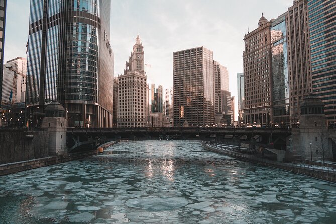 Chicago 4-Hour Sightseeing Transfer by Luxury Private Sedan - Is $190 a Fair Price?