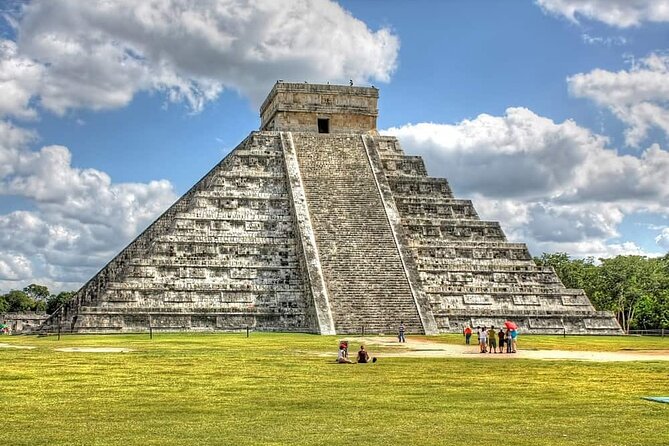 Chichen Itza VIP Mayan Wonder (Full Day Experience) - Xocenpich combines ceremony, food, and shopping