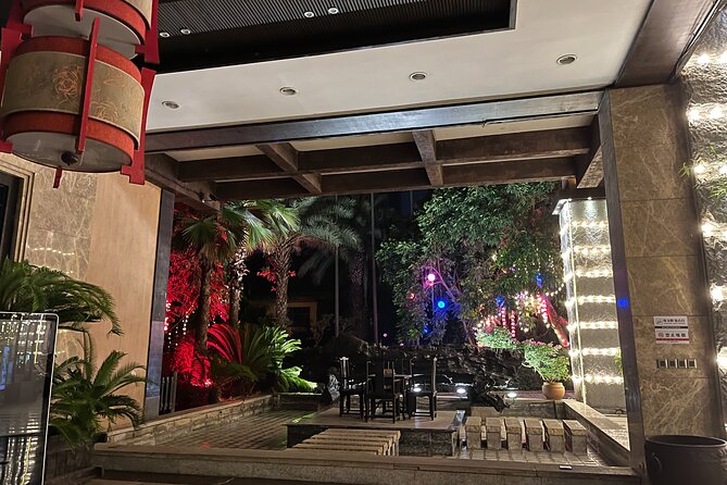 Chongqing Luxury Hot Spring and Massage Luxury Meal Private Tour - Is the $10 price really good value?