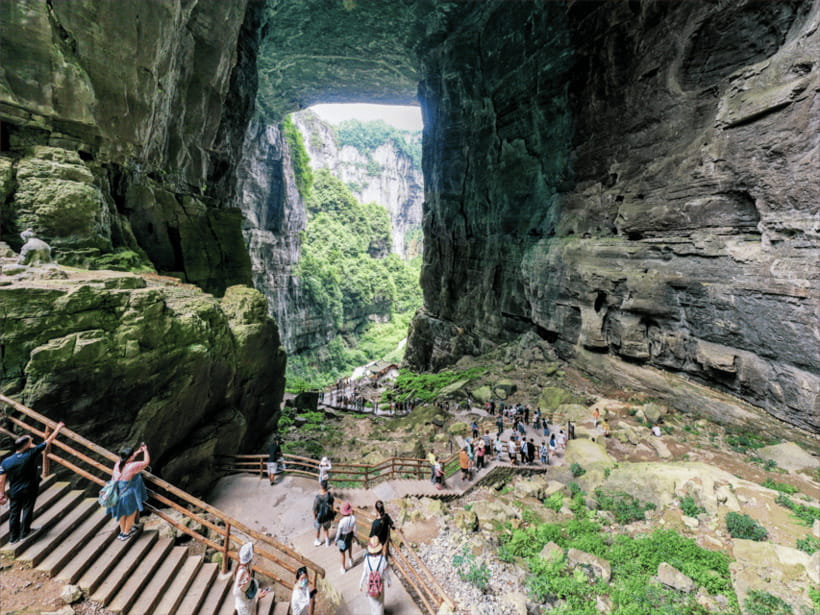 Chongqing: Wulong 2 Spots All-inclusive Luxury Private Trip - The return beside the Wu River