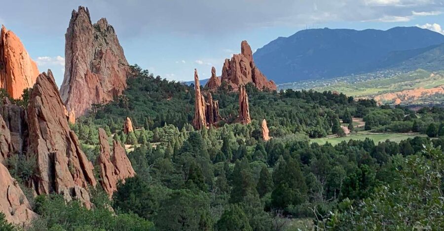 Colorado Springs: Garden of the Gods Luxury Jeep Tour - Key points to know before you book