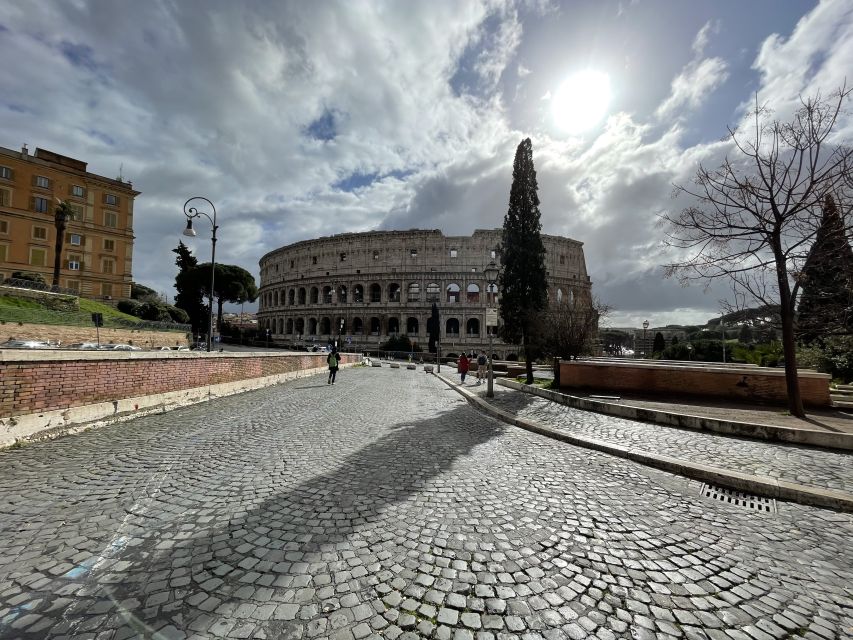 Colosseum: Semi Private Tour with VIP Arena Access - Entering the Colosseum with a guide