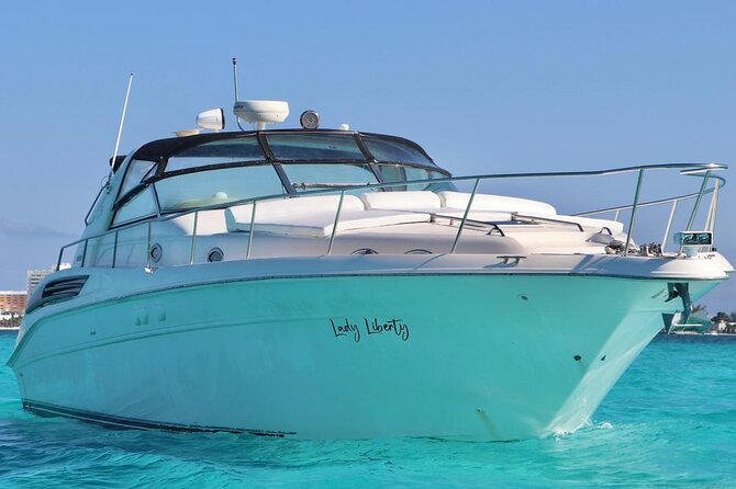 Cruise in Elegance: Luxury Yacht Rental in Cancun - Key points before you book