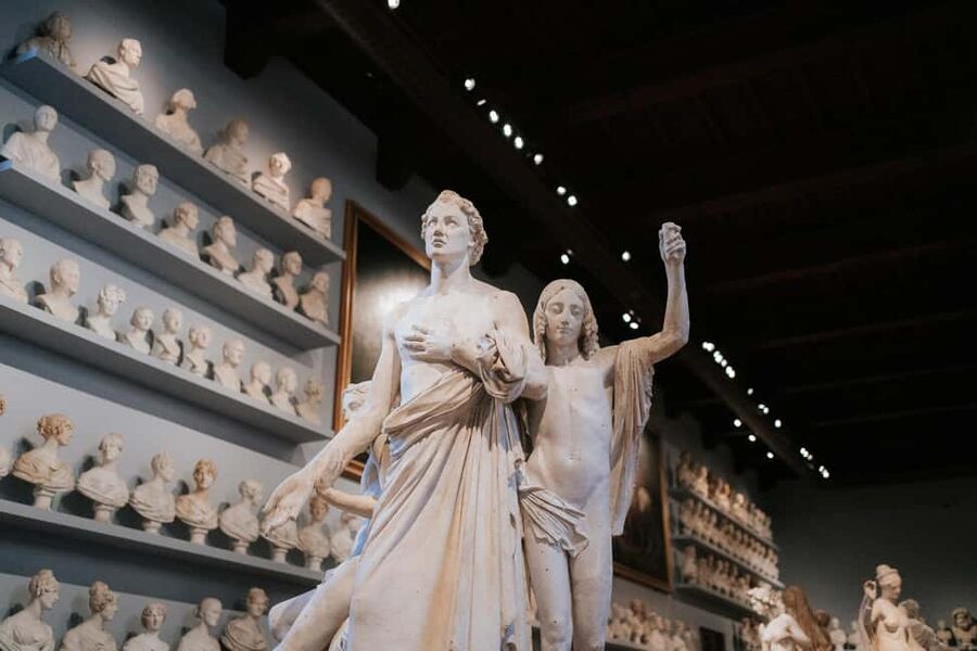 David & Duomo VIP Tour with Exclusive Terrace Access & Dome - The extra monuments you can visit later