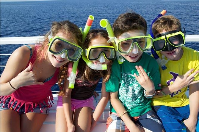 Deluxe Snorkel & Dolphin Watch Aboard a Luxury Catamaran from Kailua-Kona - Breakfast first, then a long stretch at sea