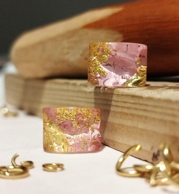 Design Luxury Jewelry in le Marais, in the heart of Paris! - Choosing the pendant or stud earrings