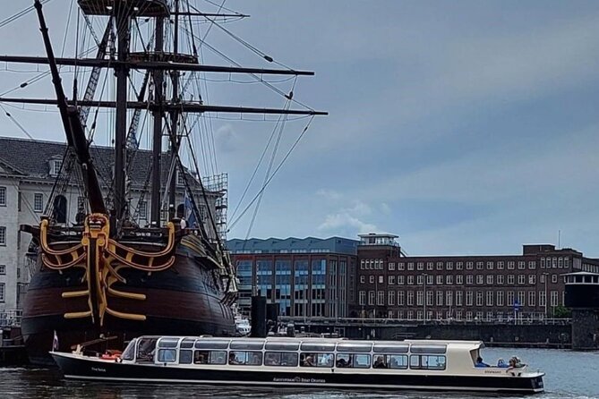 Discover Amsterdam: Luxury Canal Cruise with a Local Skipper - A look through central Amsterdam