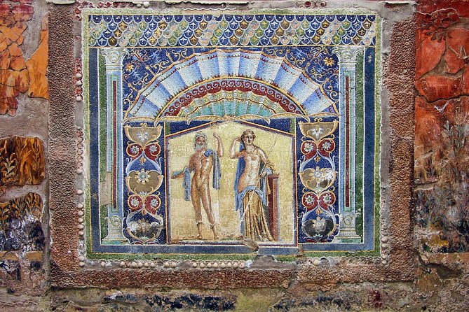 Discovering Pompeii and Herculaneum - VIP Tour with Lunch - Lunch between the archaeological parks