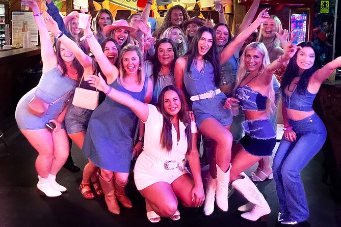 Downtown Austin VIP Bar & Club Crawl - Taking the shortcut through Austin’s 6th Street bars