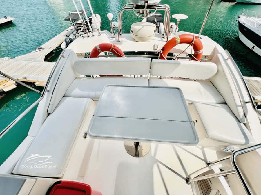 Dubai: Atlantis and Burj Al Arab Cruise on Luxury Yacht - Burj Al Arab and the open-water views
