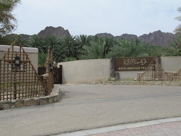 Dubai Evening 4x4 VIP Desert Safari ,Table Service BBQ Dinner - Key points to know before booking