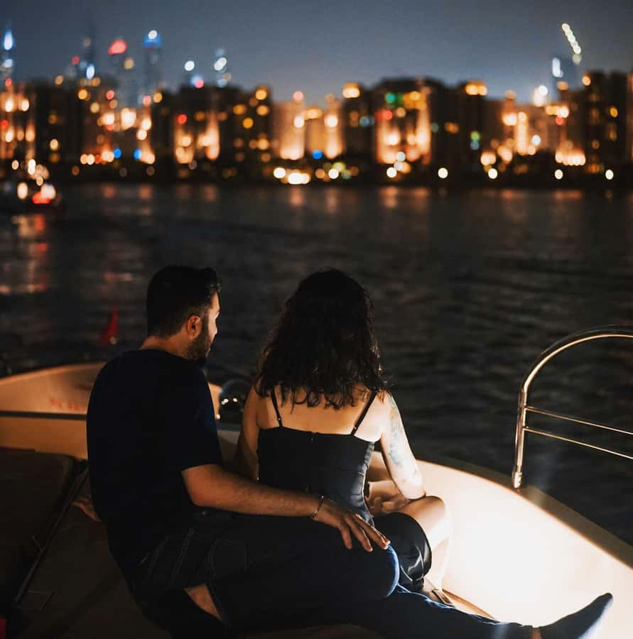 Dubai Harbor: Luxury Yacht Tour with BBQ Options - The 2-hour cruise and the view toward Burj Al Arab