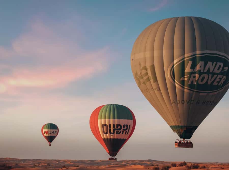 Dubai: Luxury Balloon Flight with Michelin-Curated Breakfast - A sunrise start from Dubai