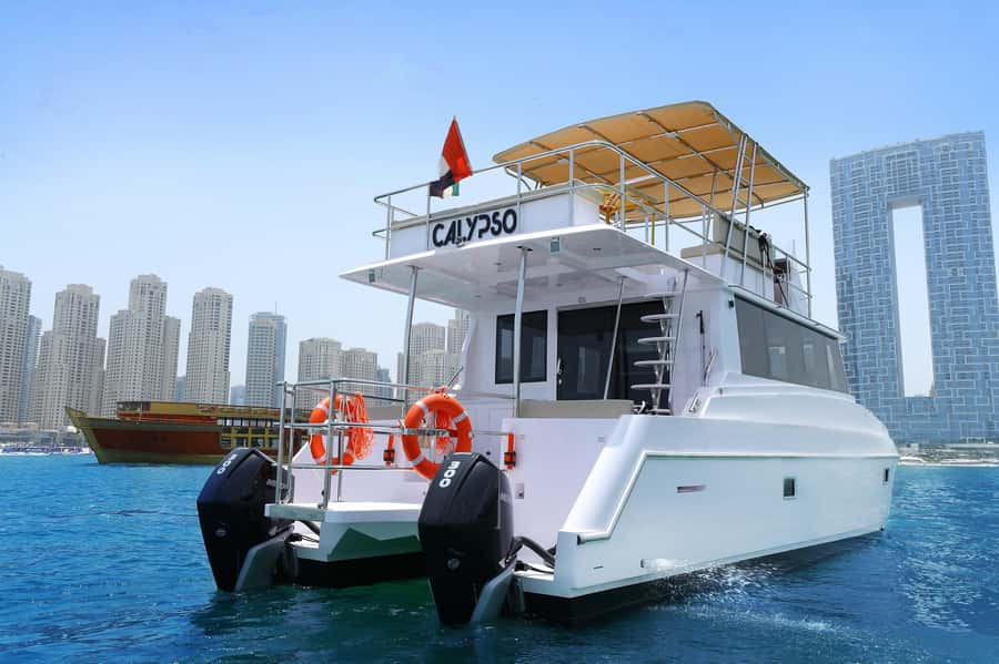 Dubai: Luxury Sightseeing Cruise with Food and Drinks - Key points to know before boarding